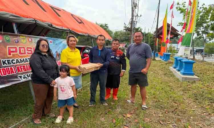 Anggota DPRD Gunung Mas Ini Salurkan Bantuan untuk Dukung Kesehatan Tim Penanganan Karhutla