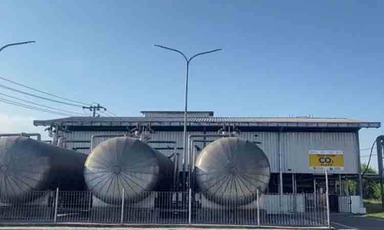 Pada industri bioetanol di Mojokerto, Jawa Timur, PT Energi Agro Nusantara (Enero), anak perusahaan PTPN I, mengolah gas karbon dioksida (CO2) dari proses fermentasi menjadi CO2 Cair (Food Grade Liquid CO2).