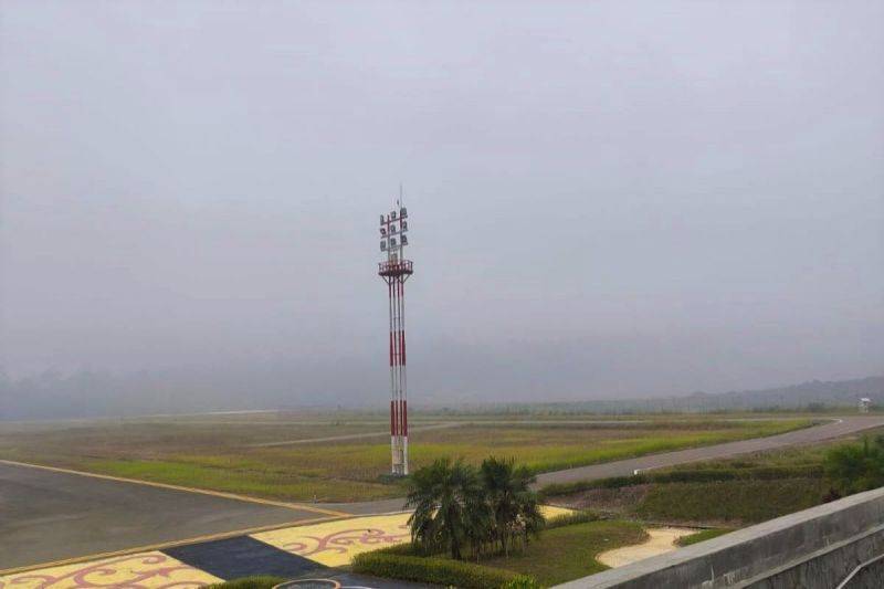Kabut Asap Kembali Batalkan Penerbangan Muara Teweh, Jarak Pandang Hanya 1,5 Kilometer
