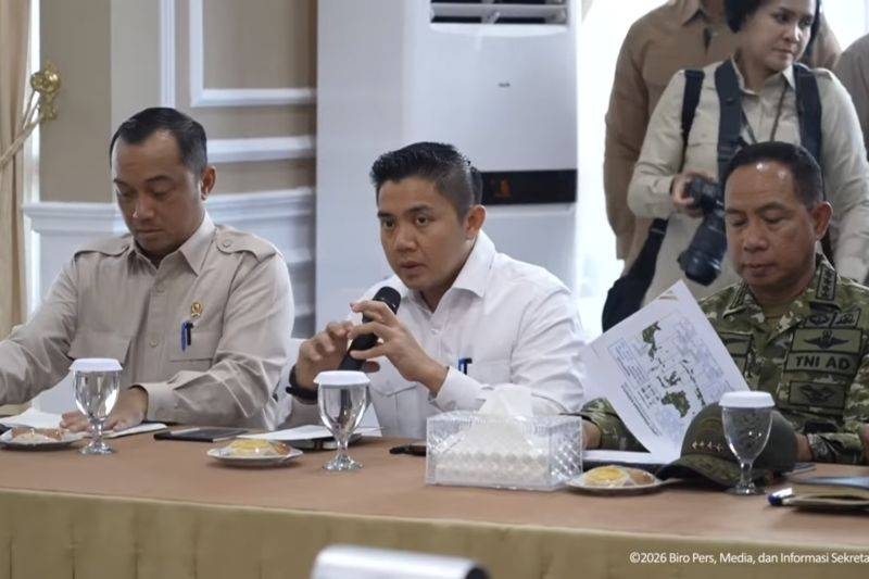 Prabowo Pimpin Rapat Penanganan Karhutla Kalimantan di Kalbar