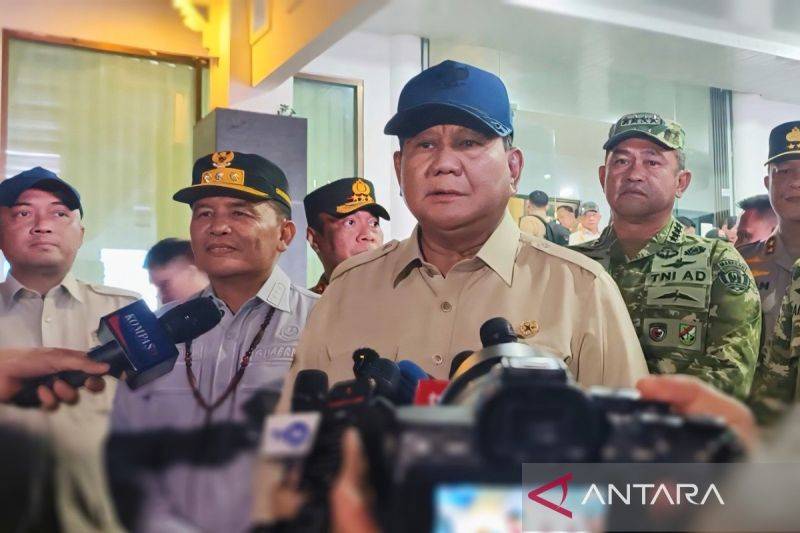 Prabowo Tambah 4 Helikopter Water Bombing Perkuat Penanganan Karhutla Kalteng