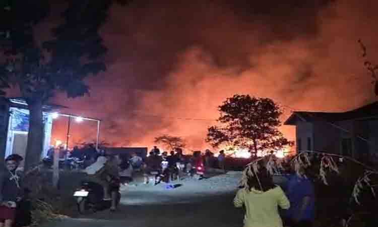 Karhutla Membesar di Sungai Besar Banjarbaru, Api Mulai Mengancam Permukiman Warga
