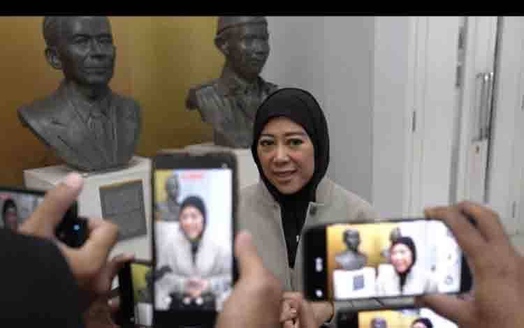 Menkomdigi Hormati Hukum Kasus Internet Tak Berizin di Mentawai