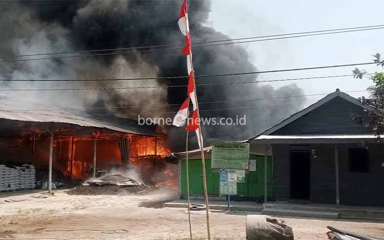 Pangkalan Elpiji dan Rumah Terbakar di Sampit