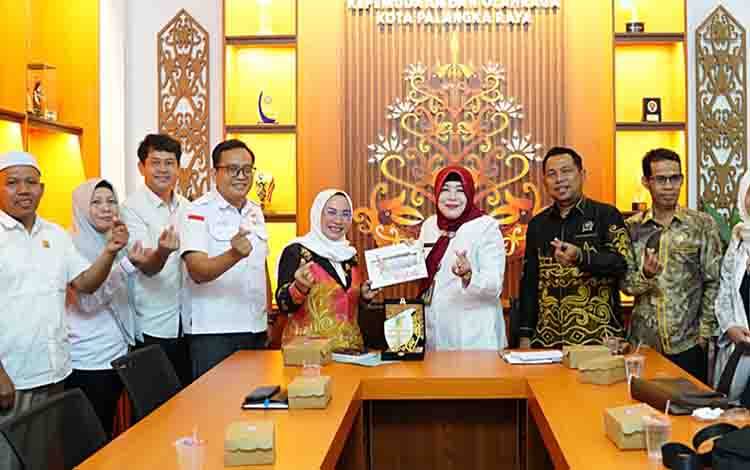 Disparbudpora Palangka Raya dan DPRD Kotabaru Bahas Penguatan Pariwisata dan Ekonomi Kreatif