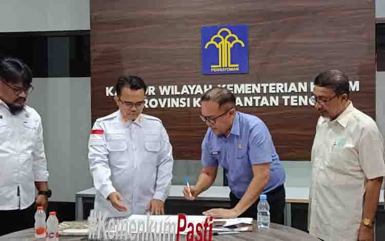 Dewan Sampaikan Pentingnya Harmonisasi Raperda dengan Kemenkum Kalteng