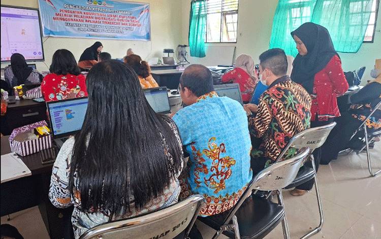 Pelatihan STEAM Dorong Guru MIPA Lebih Kreatif Manfaatkan Teknologi Digital