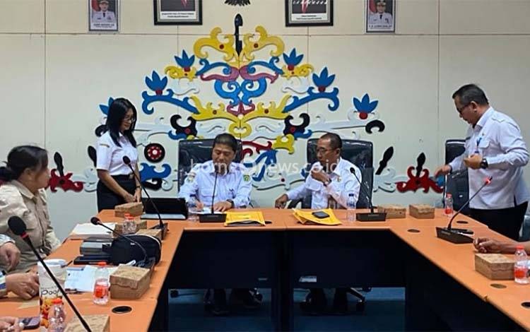 Suasana rakor sanitasi perkotaan di Aula Bapperida Palangka Raya (Foto : IST)