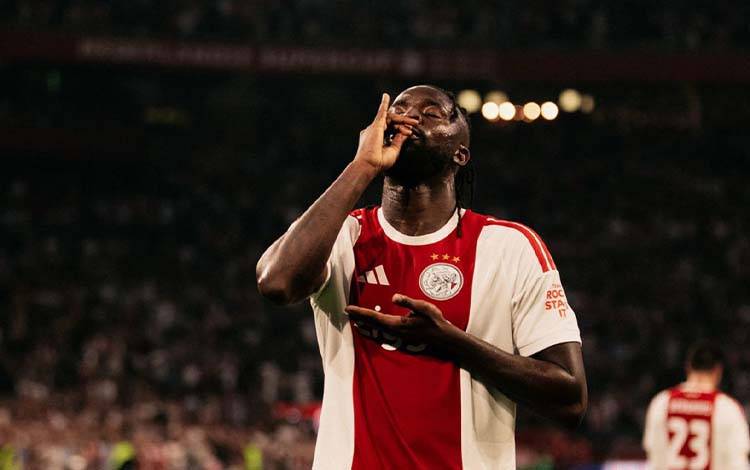 Ajax Lolos ke Fase Liga Conference Usai Menang Agregat 9-5 atas Sion