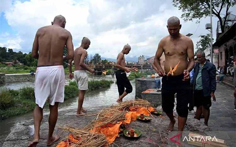 Perempuan 64 Tahun di Nepal Ditemukan Selamat setelah 10 Hari Tertimbun Reruntuhan