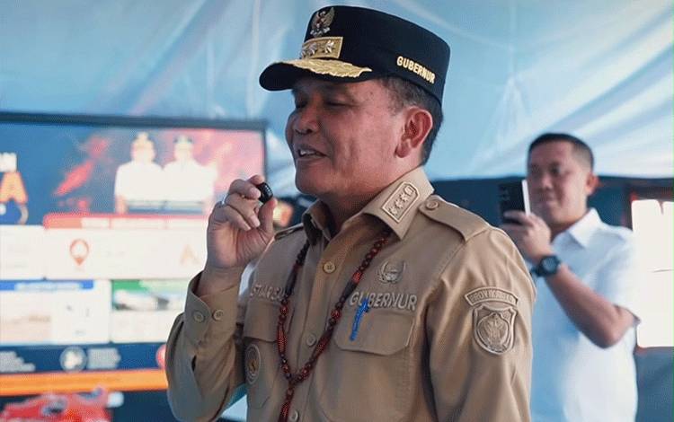 Gubernur Kalteng Ajak Siswa SMAN 1 Tewah Ikut Jaga Lingkungan