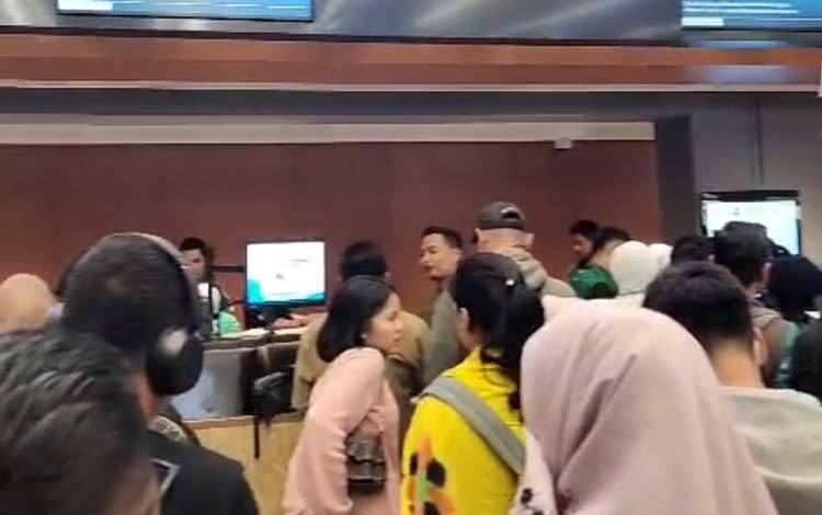 Penerbangan Jakarta-Sampit Batal akibat Erupsi Anak Krakatau, Penumpang Pilih Kejar Penerbangan dari Surabaya