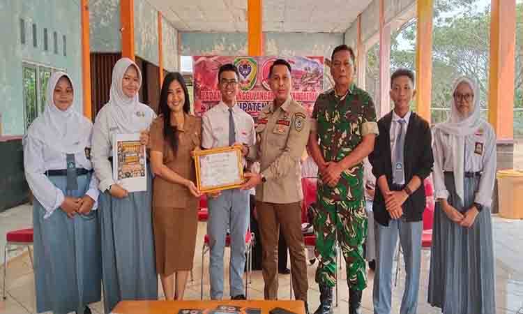 SMAN 1 Kuala Pembuang Juara Lomba Video Edukasi Karhutla 2026