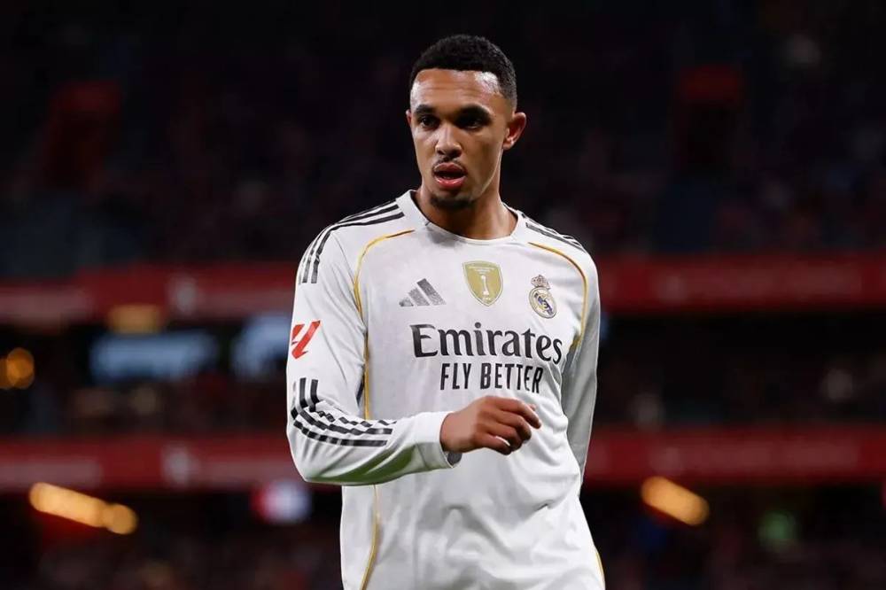 Mourinho Puji Trent Alexander-Arnold di Posisi Baru, Jadi Opsi Pivot Real Madrid