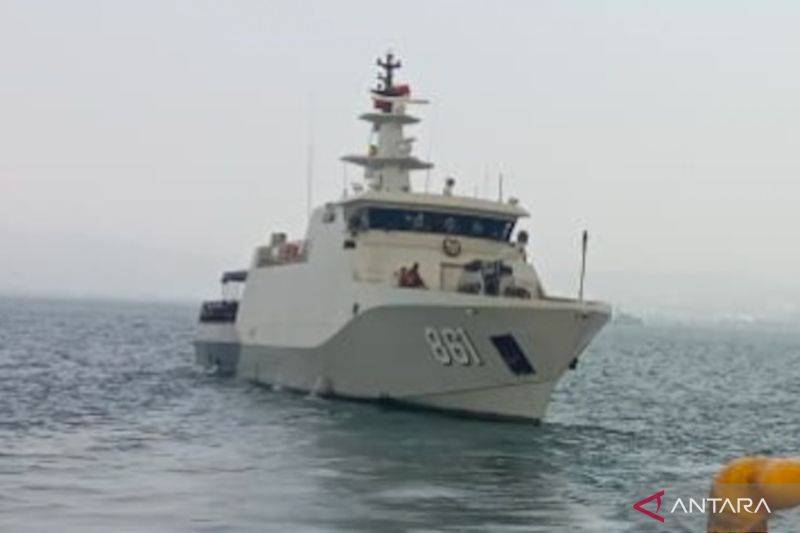 TNI AL Kerahkan Tiga KRI Cari Lima Jurnalis Hilang di Gunung Anak Krakatau
