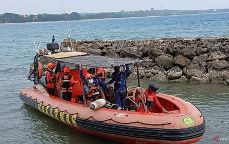 Polisi Perluas Pencarian Jurnalis Hilang hingga ke Perairan Lampung