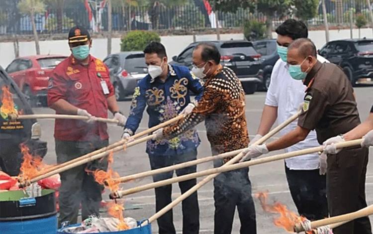 Kejari Palangka Raya Musnahkan 918 Gram Sabu dari 65 Perkara