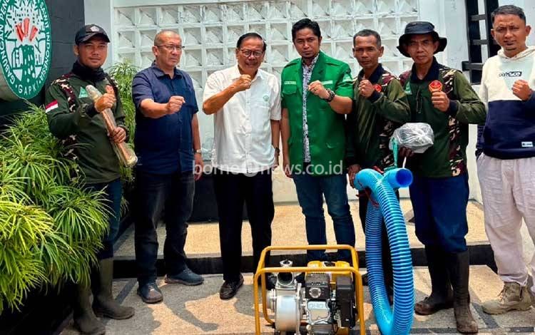 GP Ansor Kalteng Terima Bantuan Sapras Karhutla dari GAPKI