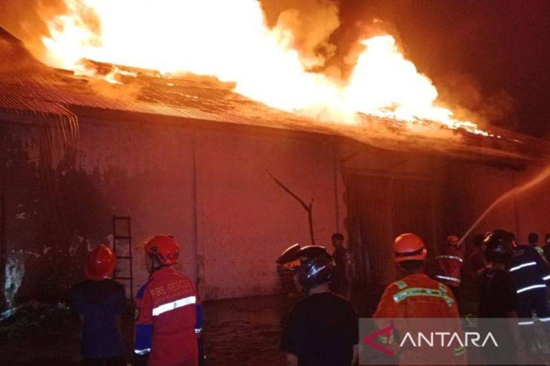 Kerugian Kebakaran Gudang Mi Instan PT Intoboga Mandiri G Obas Palangka Raya Rp5,5 Miliar