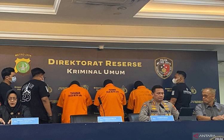 Polisi Tetapkan Tiga Tersangka Tewasnya Pedagang Cermin