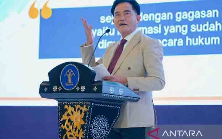 Menko Yusril Apresiasi Putusan Bebas Perkara Pencurian Kelapa Sawit