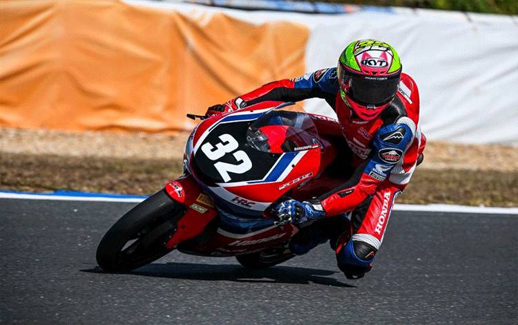 Kiandra Ramadhipa Gagal Finis di Race Pertama Rookies Cup San Marino