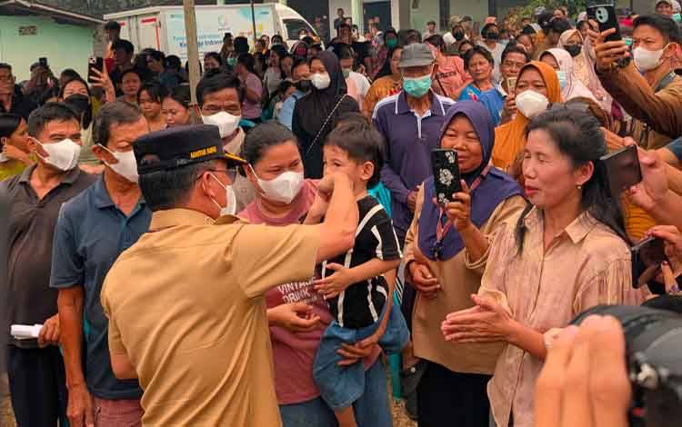 Gubernur Agustiar Sabran Pantau Penyaluran Bantuan Pangan