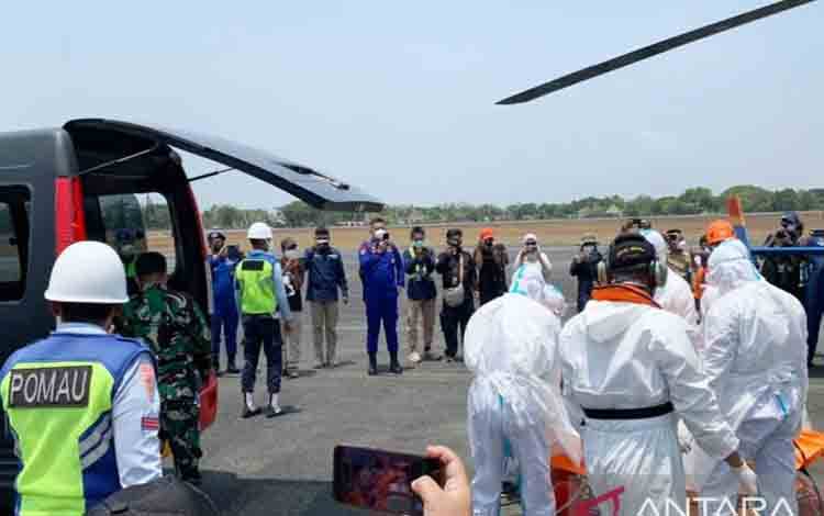 Helikopter Polri Bawa Dua Jenazah Korban Kapal Virgo