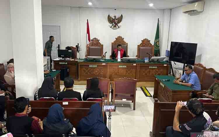 Hakim Kabulkan Sebagian Praperadilan Kelima Roy Suryo
