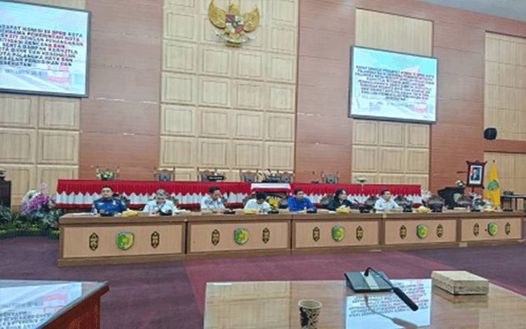 Komisi III DPRD Palangka Raya Gelar RDP Bahas Karhutla, Pendidikan dan Kesehatan
