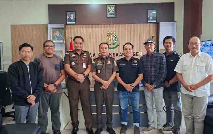 Awali Tugas di Seruyan, Kajari Denny Iswanto Perkuat Sinergi dengan Insan Pers
