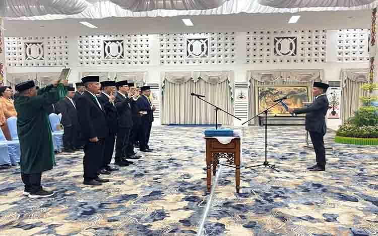 Gubernur Kalteng Lantik 5 Pejabat Eselon II, Ini Daftarnya