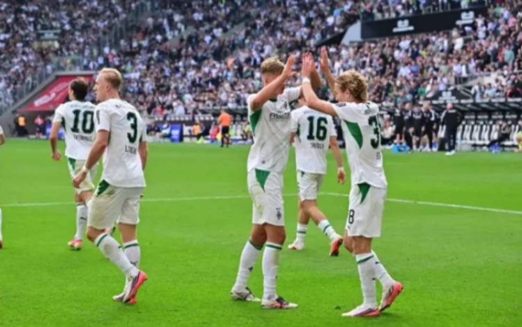 Moenchengladbach Kalah 3-4 Lawan Mainz, Kevin Diks Gagal Penalti