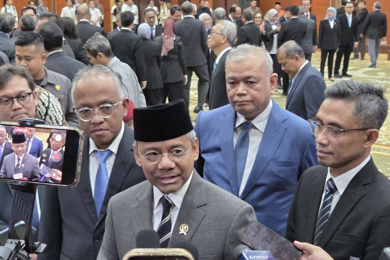 Menkeu Suahasil Lantik 14 Pejabat Kementerian Keuangan dan KSSK