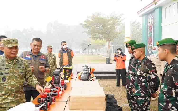 Kodam XXII/TB Terima Bantuan BNPB dan Lepas 52 TRC Karhutla Siaga Penanggulangan Kebakaran