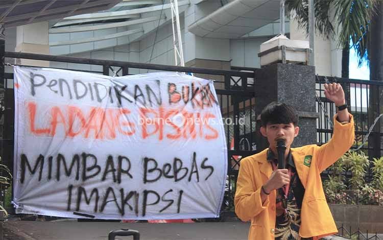 BEM FKIP UPR Soroti Ketimpangan Pendidikan dalam Aksi Mimbar Bebas di Kemdiktisaintek