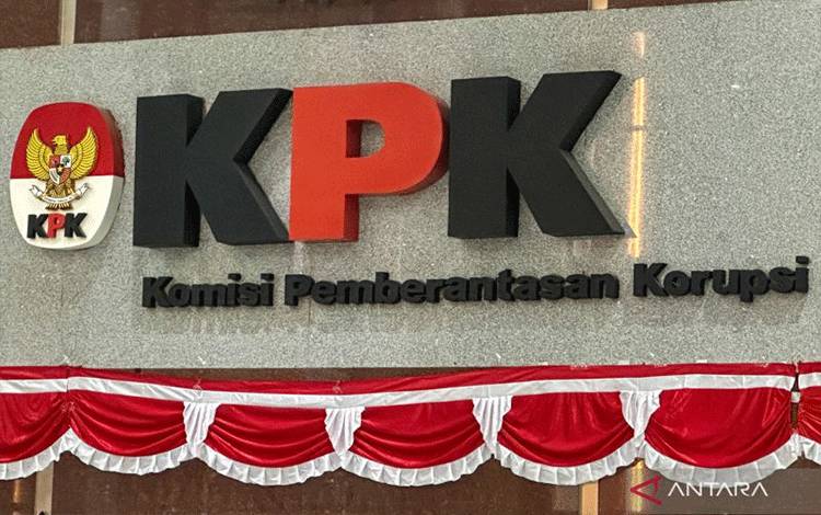 KPK Sita Amplop Berisi Uang Usai Geledah Kantah Kota Mojokerto