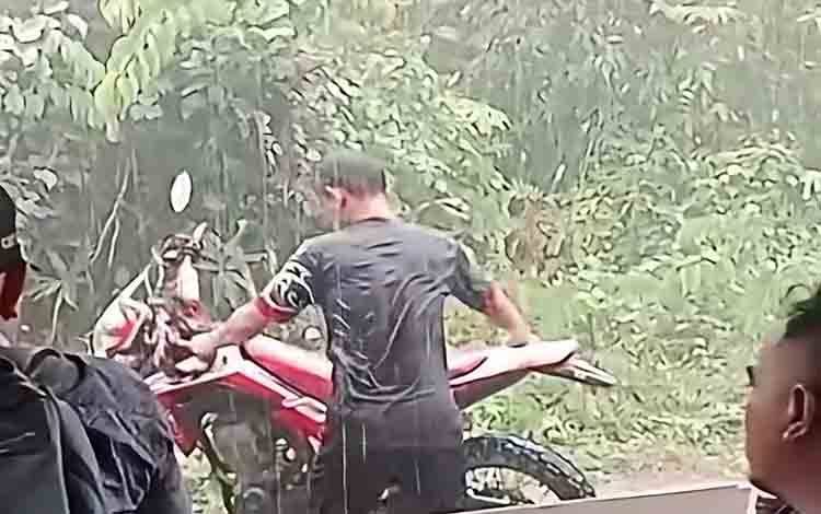 Hujan Deras Guyur Sejumlah Wilayah Kotim