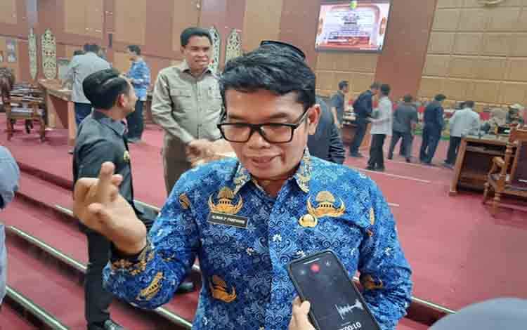 Petugas JEBOL yang Datangi Warga Palangka Raya Mendapatkan Perhatian