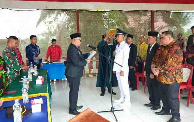 Camat Mentaya Hulu Harap PAW Kades Baampah Dekat dan Hadir di Tengah Warga