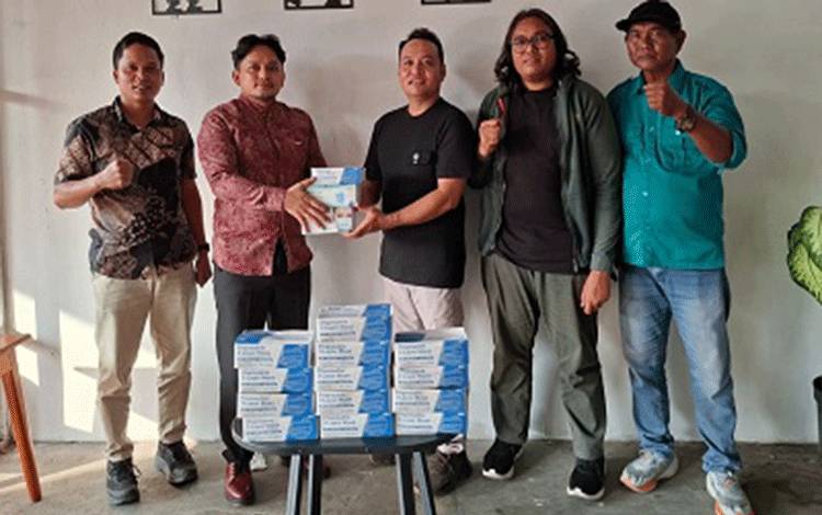 PT GBSM Salurkan 1.000 Masker untuk PWI Kabupaten Seruyan