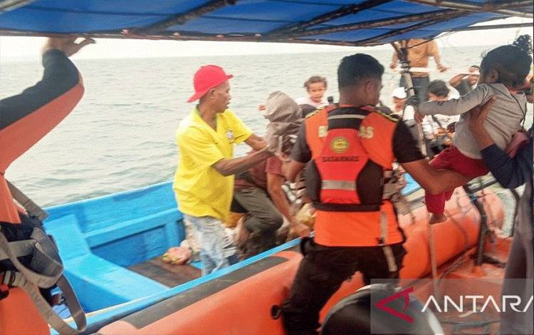 Operasi SAR di Dua Lokasi Berbeda Selamatkan 18 Penumpang