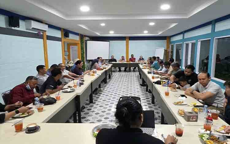 Pertemuan Pengurus Persatuan Olahraga Dayung Seluruh Indonesia atau PODSI Kalimantan Tengah pada Senin malam, 28 September 2026.(FOTO: Istimewa)