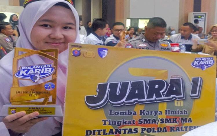 Prestasi Rasya Jadi Kebanggaan SMAN 1 Pangkalan Bun
