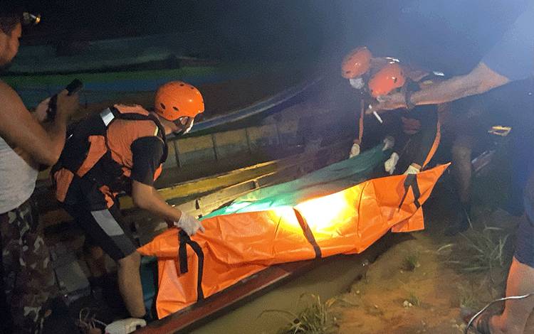 Jenazah Korban Tenggelam di Sungai Kasongan Ditemukan Mengapung
