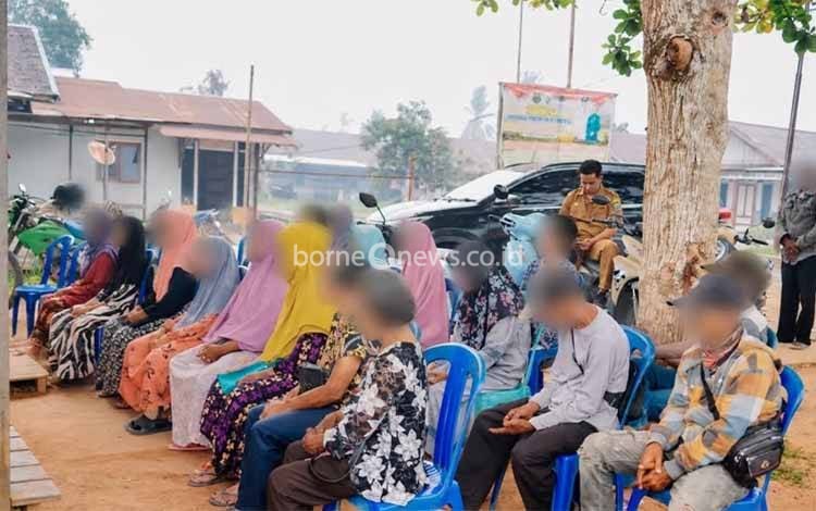 BLT-DD Ekstrem Tiga Bulan Disalurkan di Sei Asam Kapuas Hilir