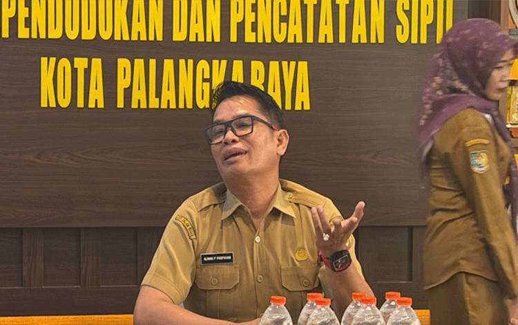 Disdukcapil Palangka Raya Tambah Hampir 8.000 Pengguna IKD Sejak Alman Dilantik