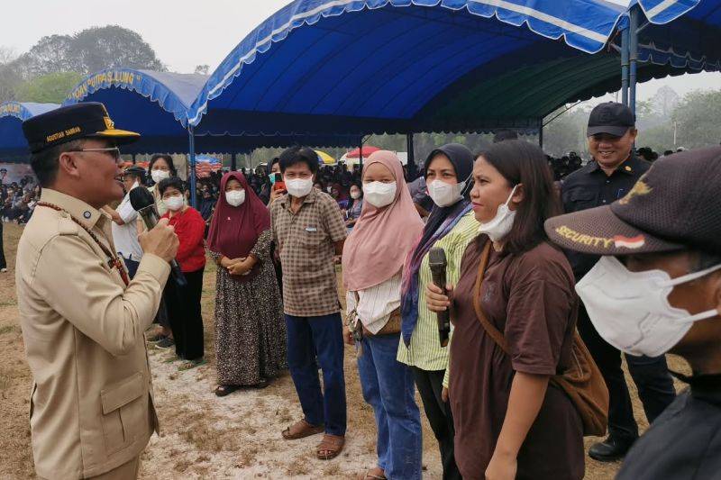 9.068 Warga Katingan Terdampak Karhutla Terima Bantuan Pangan