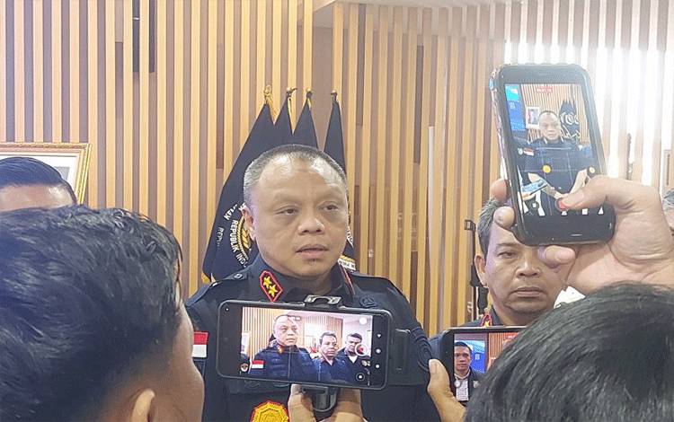 13 WNA Diamankan Saat Bekerja di Proyek Terkait Izin Tinggal
