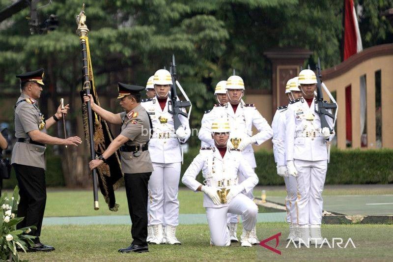 Sehari Jadi Kapolri, Suyudi Rotasi 88 Perwira Termasuk 19 Kapolda